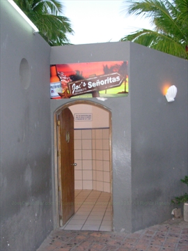Main Women's Washroom at Joe's Oyster Bar